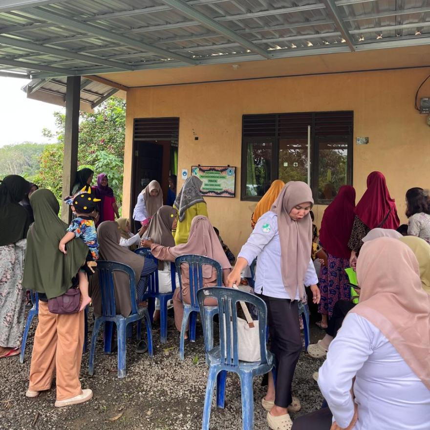 Pelayanan Kesehatan Terpadu Posyandu dan Posbindu dengan pendekatan Siklus Hidup 